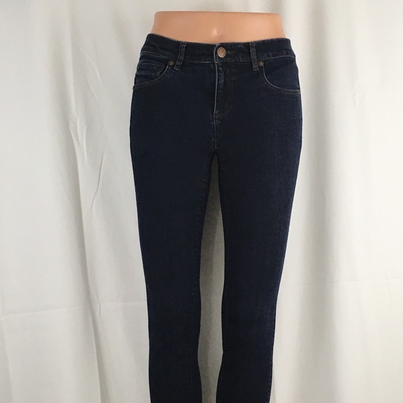 LOFT Denim - LOFT Modern Skinny size 25/0  ( Like New )